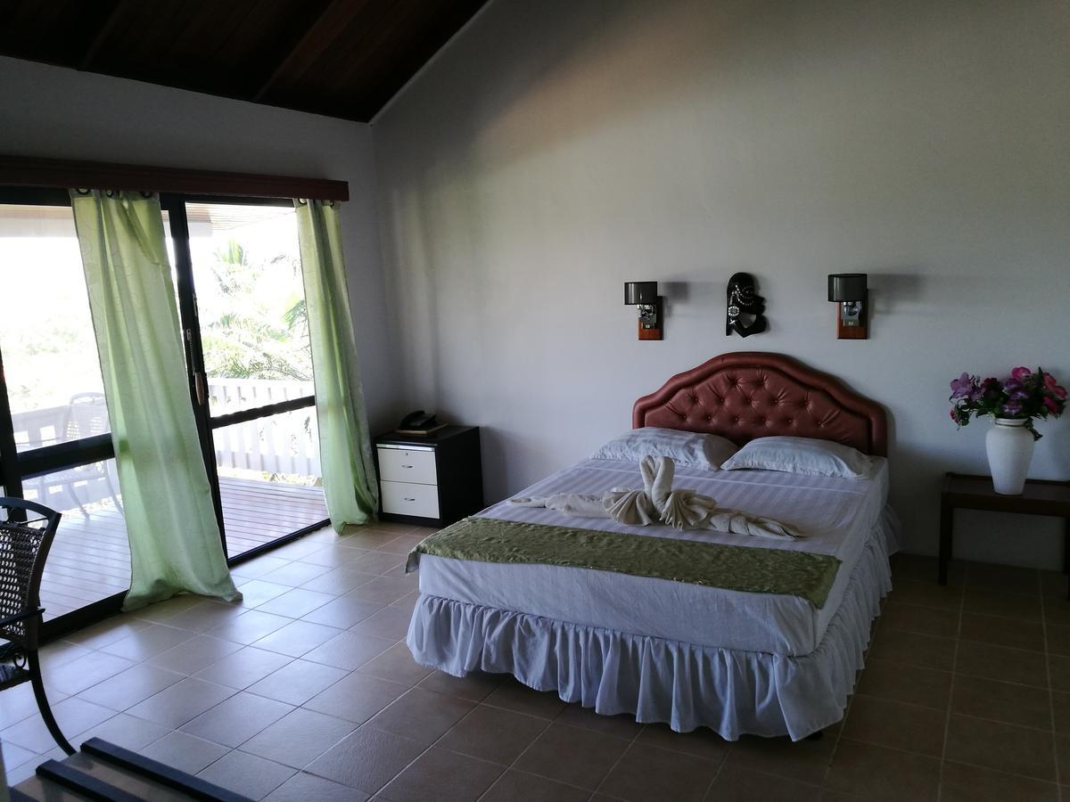 Honiara Hotel 外观 照片